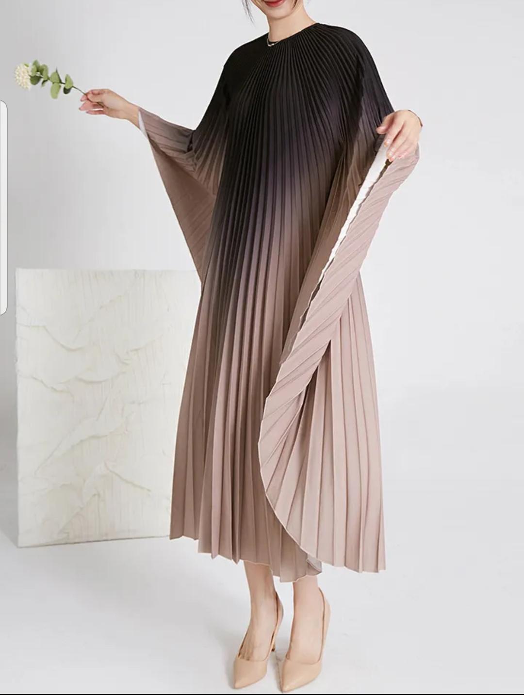 Batwing pleated maxi loose dress for women